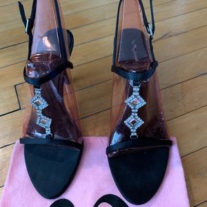 Black Nina evening shoes size 7. Like new.
